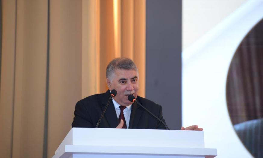 Ali məktəblərdə kompüter dilçiliyi istiqaməti yoxdur