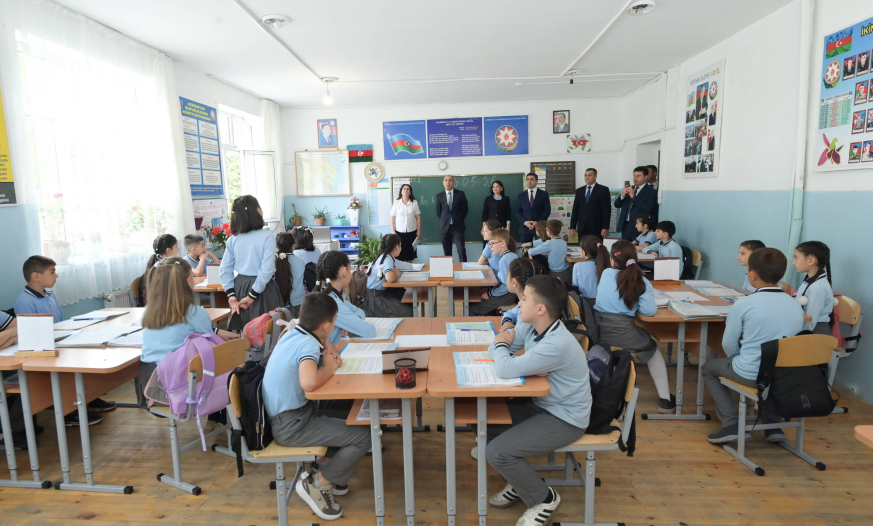 Nazir Qaxda tədris prosesi ilə tanış olub