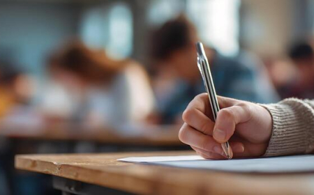 Yazılı, yoxsa şifahi – Universitetlər imtahanları necə keçirirlər?