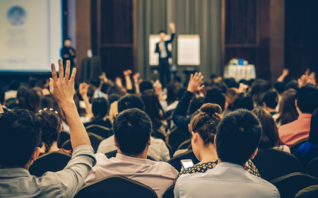 Seminar dərsləri: öyrənmə aləti, yoxsa qiymətləndirmə formalizmi? 