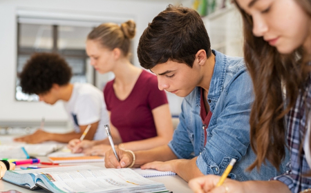 Məktəblilər üçün ödənişsiz universitet hazırlığına qeydiyyat başlayır