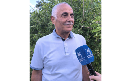 "Bir anlıq şok yaşadım" - İlandağ yazısını tapan müəllim DANIŞDI