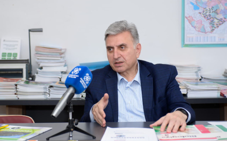 "Özəl nəşriyyatın hazırladığı vəsaitə görə nazirlik tənqid olunur"