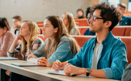 Yüksəkhazırlıqlı abituriyentlər daha çox hansı universitetləri seçirlər? 