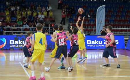 Nazir Məktəblilərin Respublika İdman Olimpiadası çərçivəsində basketbol yarışlarını izləyib
