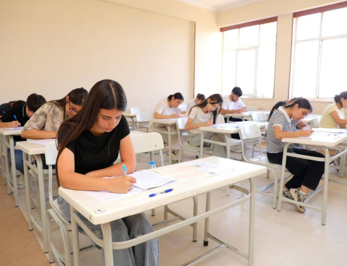 I və IV ixtisas qrupları üzrə qəbul imtahanı keçirilib
