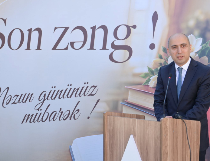 Elm və təhsil naziri “Son zəng” tədbirində iştirak edib