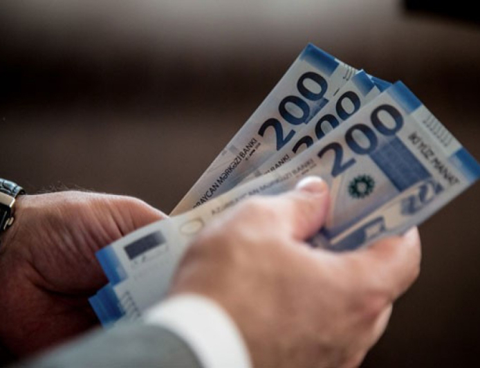 2000 manatdan çox əməkhaqqı alan müəllimlərin sayı AÇIQLANDI