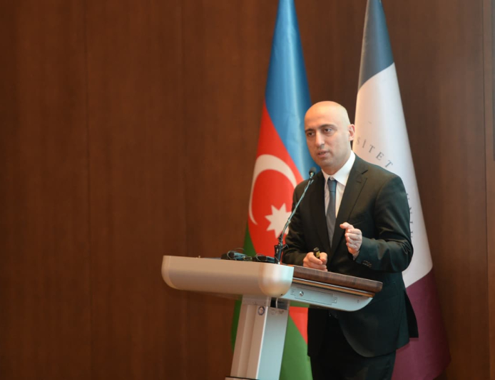 Emin Əmrullayev: İş tapma səbəbi ali təhsilli olub-olmamaqla bağlı deyil