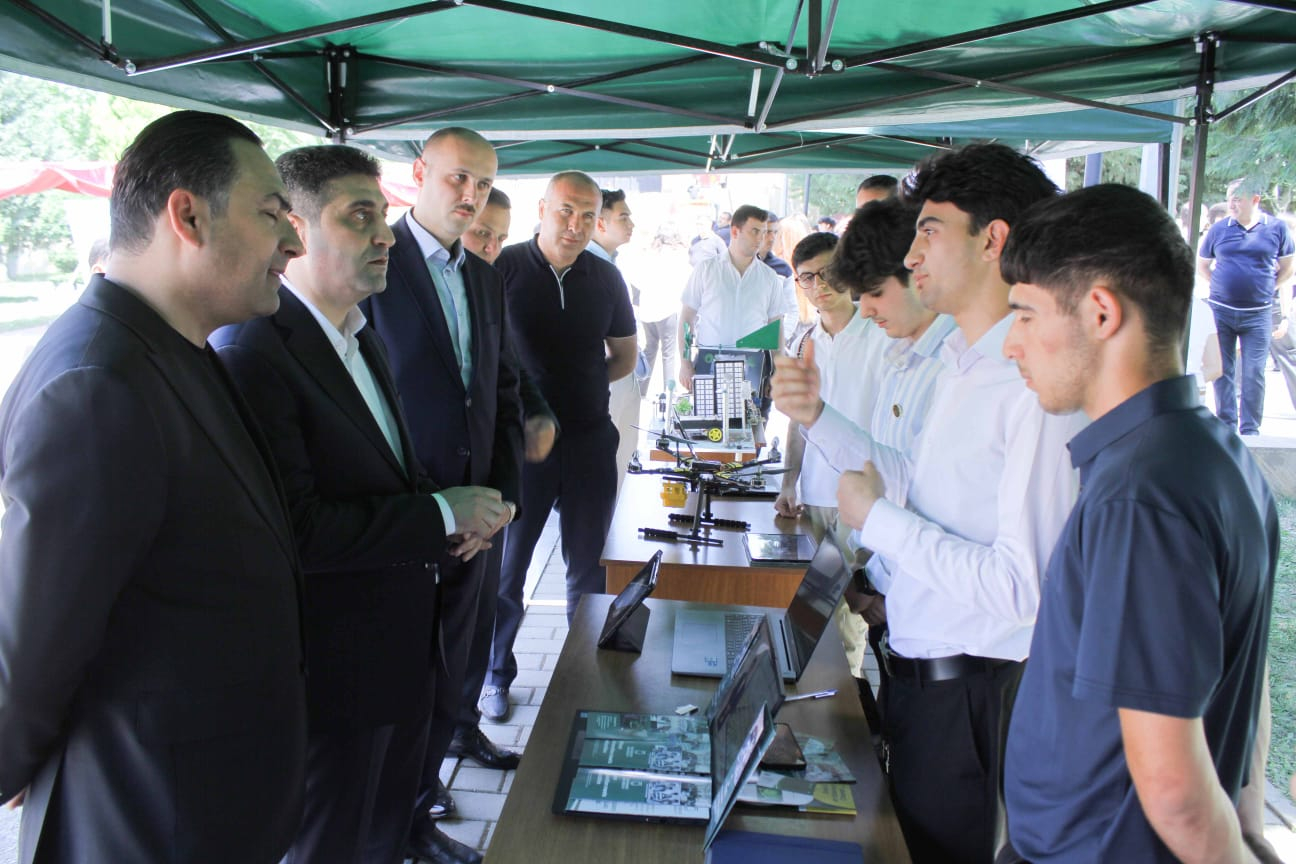 Qarabağ Universitetinin tələbələrinin startapı sərgidə nümayiş etdirilib
