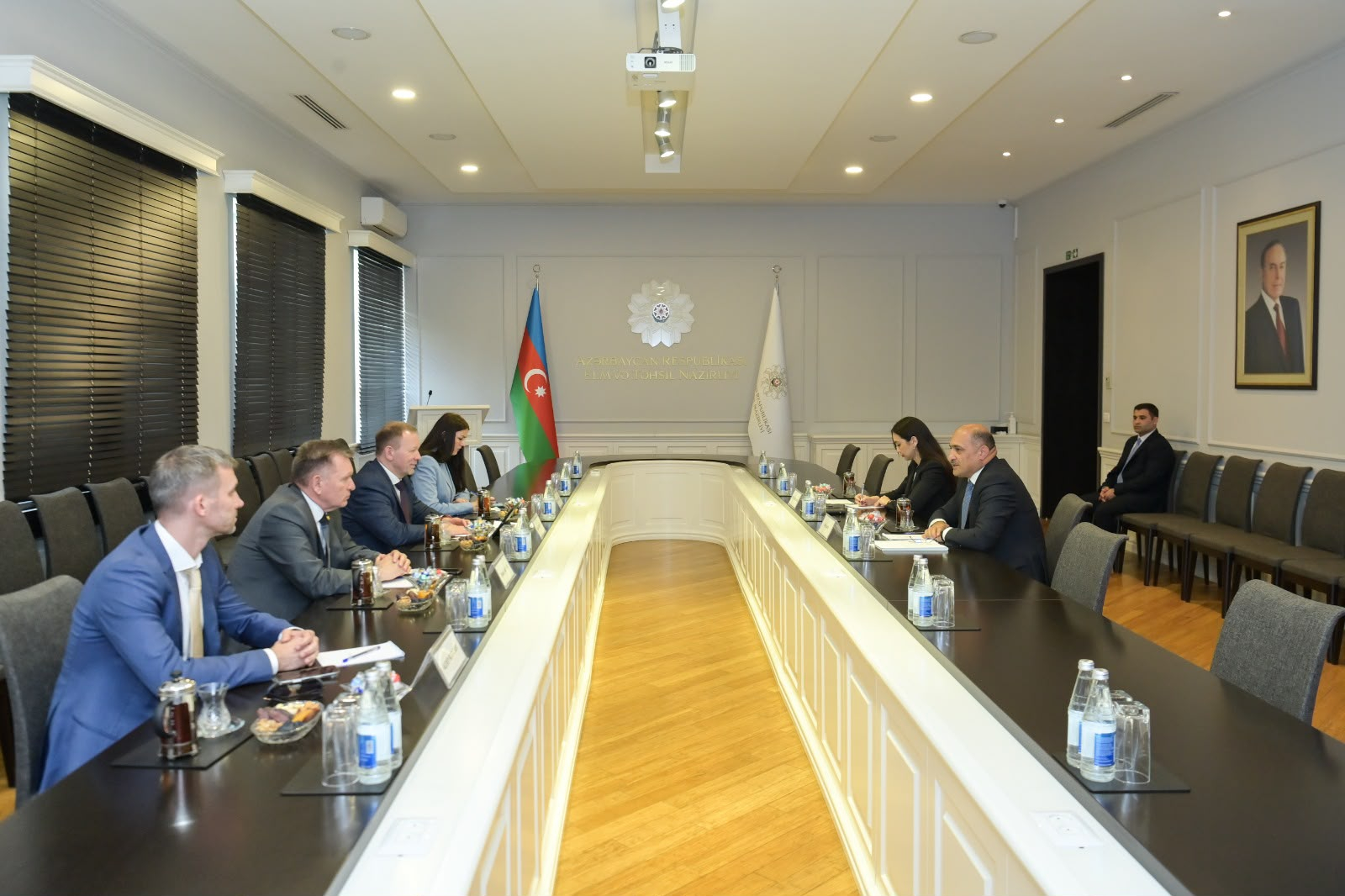 İdris İsayev Tatarıstanın sənaye və ticarət nazirinin müavini ilə görüşüb