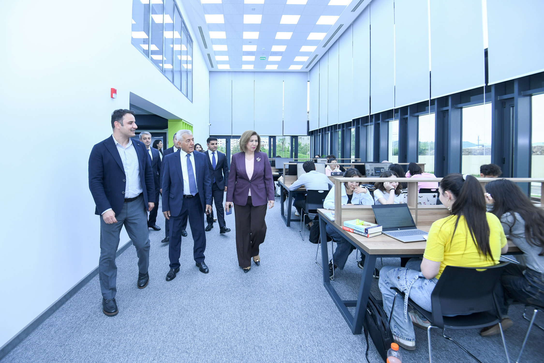 “Yay məktəbi”nin iştirakçıları Qarabağ Universiteti ilə tanış olublar
