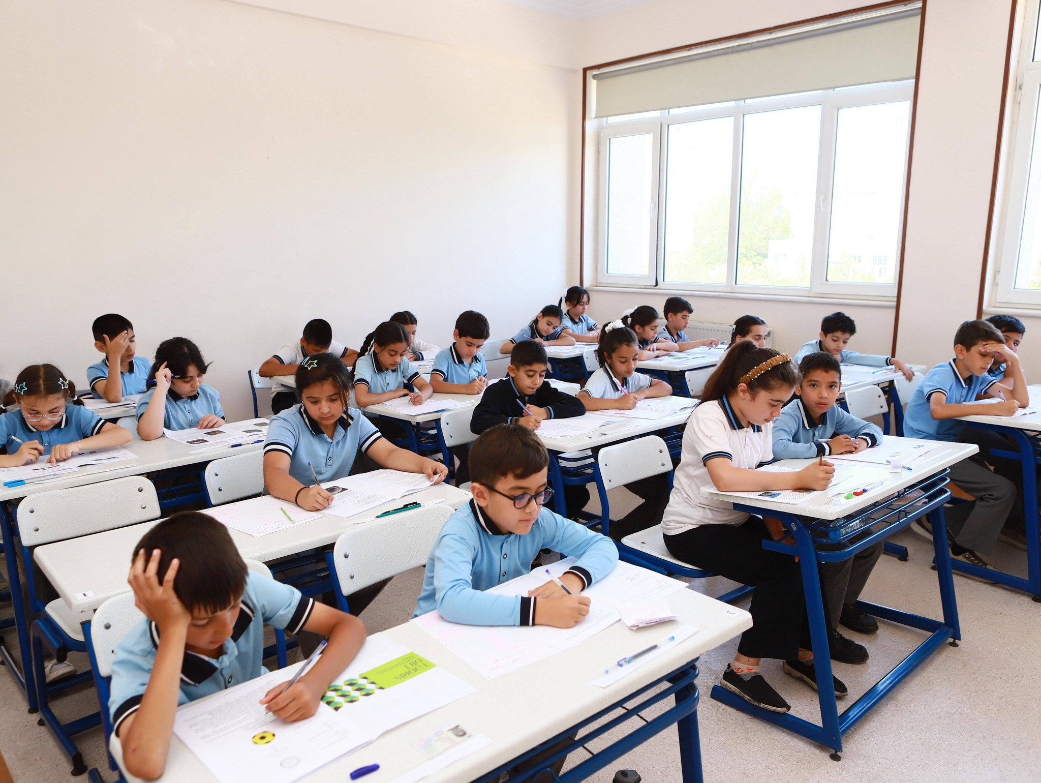Məktəblilərin monitorinq həyəcanı