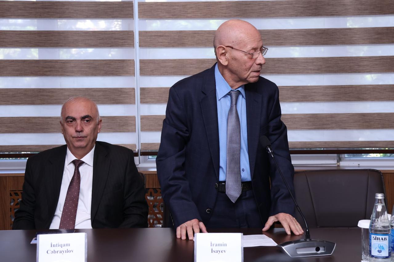 BSU-da Ənvər Abbasovun 75 illiyinə həsr olunan konfrans keçirilib