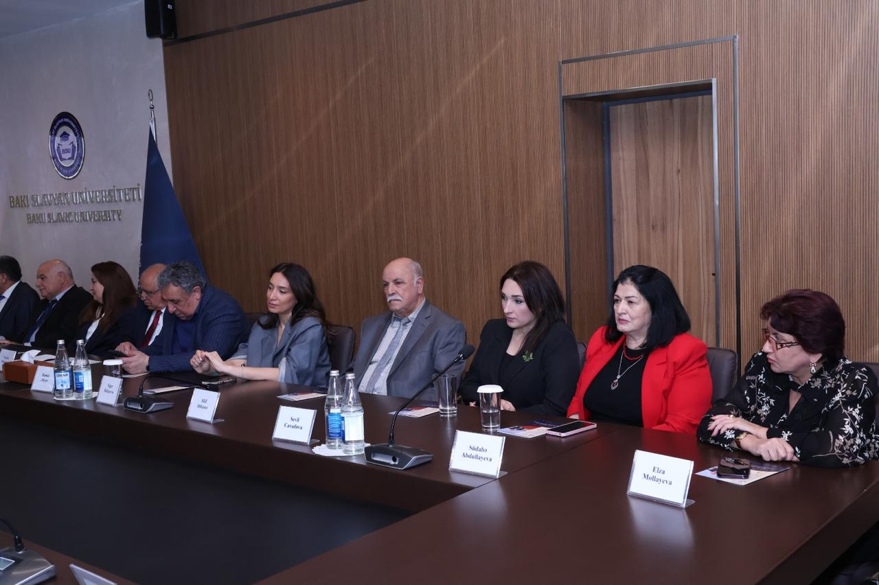 BSU-da Ənvər Abbasovun 75 illiyinə həsr olunan konfrans keçirilib