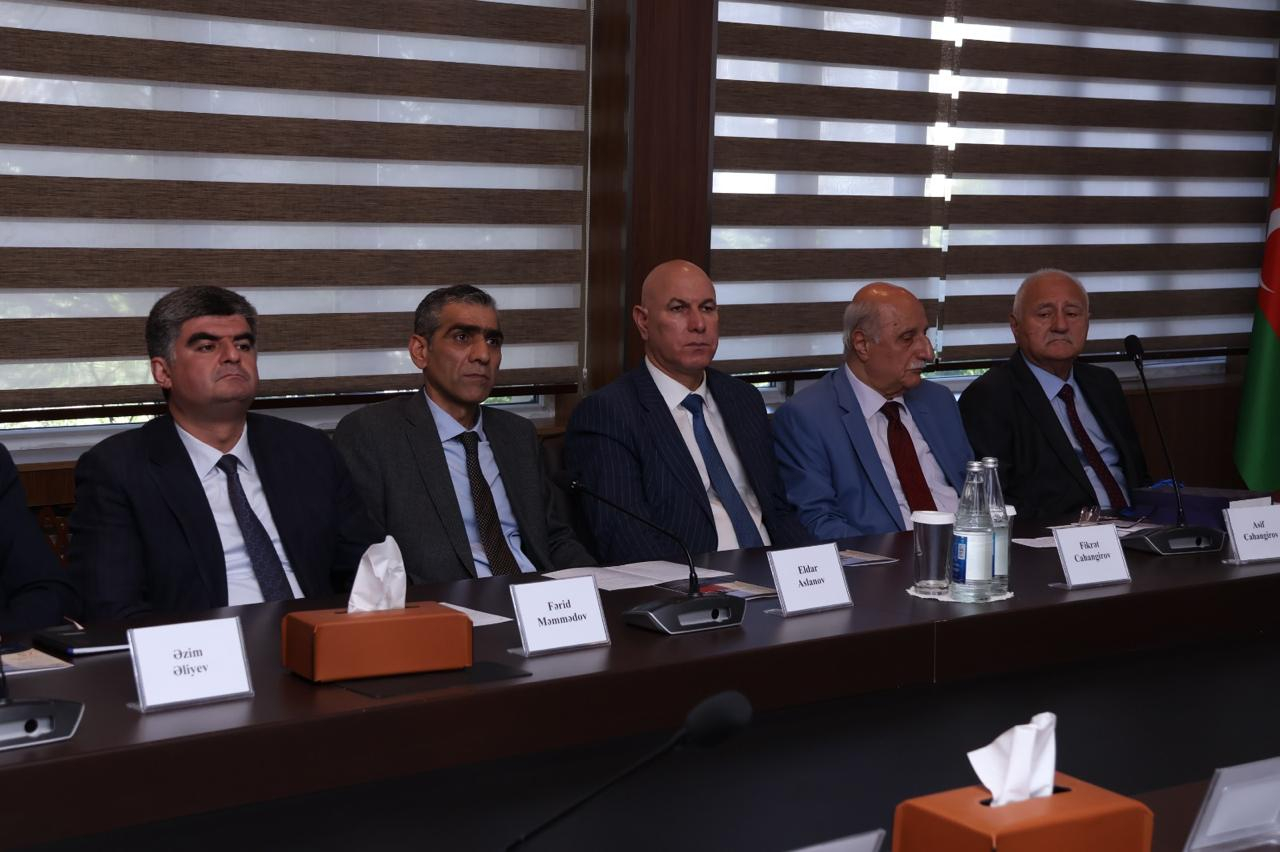 BSU-da Ənvər Abbasovun 75 illiyinə həsr olunan konfrans keçirilib