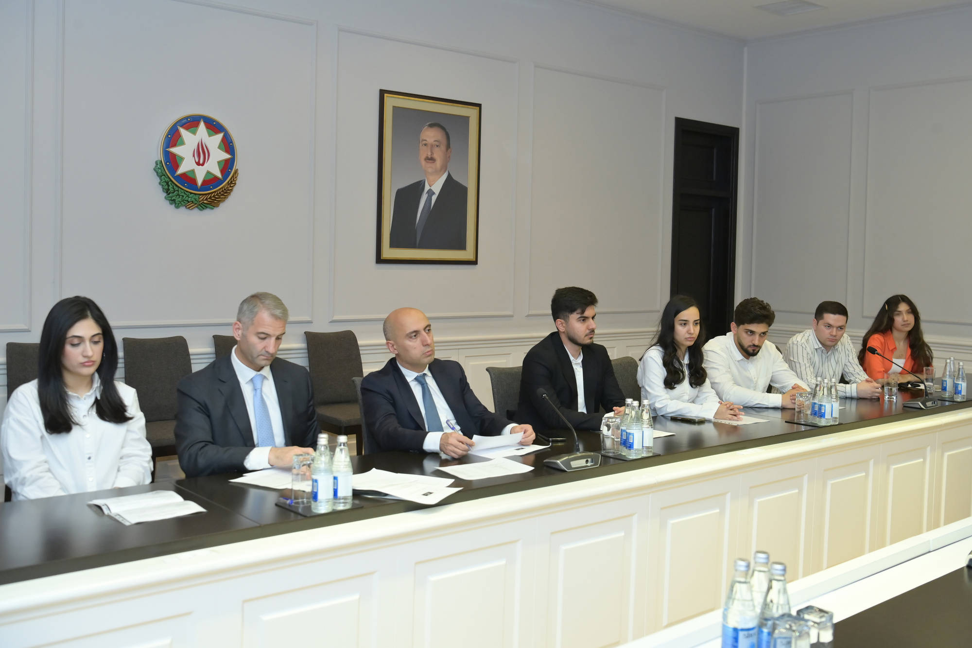 Nazir rəqəmsal texnologiyalar sahəsi üzrə DP məzunları ilə görüşüb