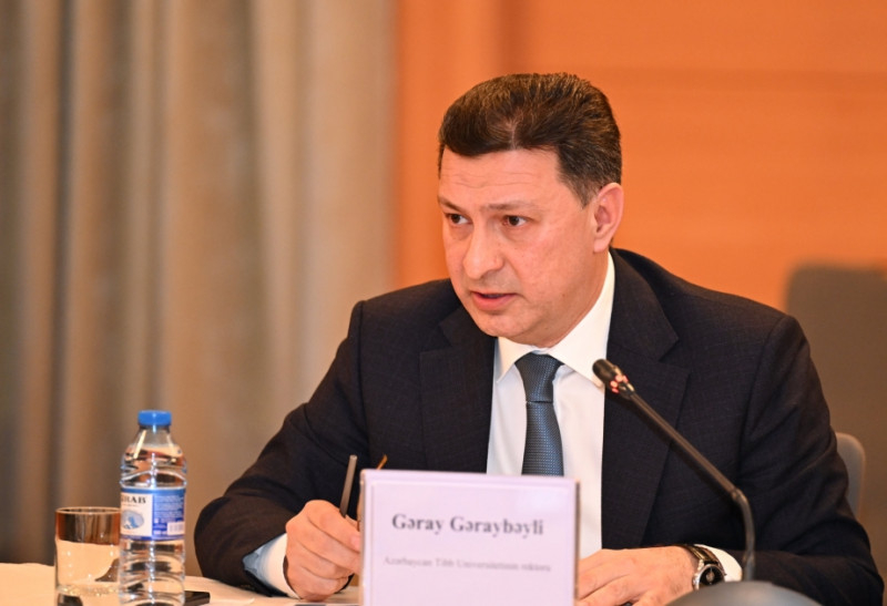 Rektor: Bu gün sosial autizmlik formalaşır