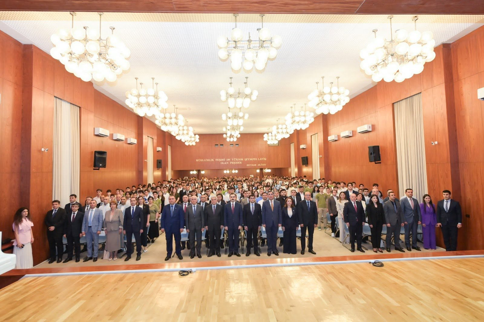 Respublika Fənn Olimpiadalarının təbiət fənləri üzrə qalibləri mükafatlandırılıblar