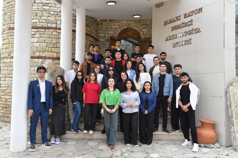 UNEC komandaları “Vergilər” mövzusunda debat turnirinin qalibi olublar