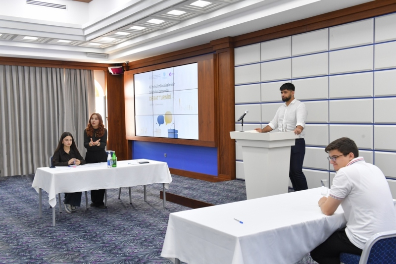 UNEC komandaları “Vergilər” mövzusunda debat turnirinin qalibi olublar