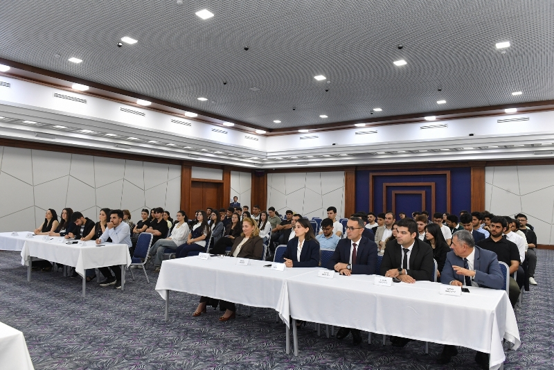 UNEC komandaları “Vergilər” mövzusunda debat turnirinin qalibi olublar