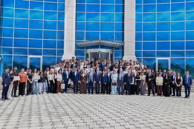 UNEC komandaları “Vergilər” mövzusunda debat turnirinin qalibi olublar