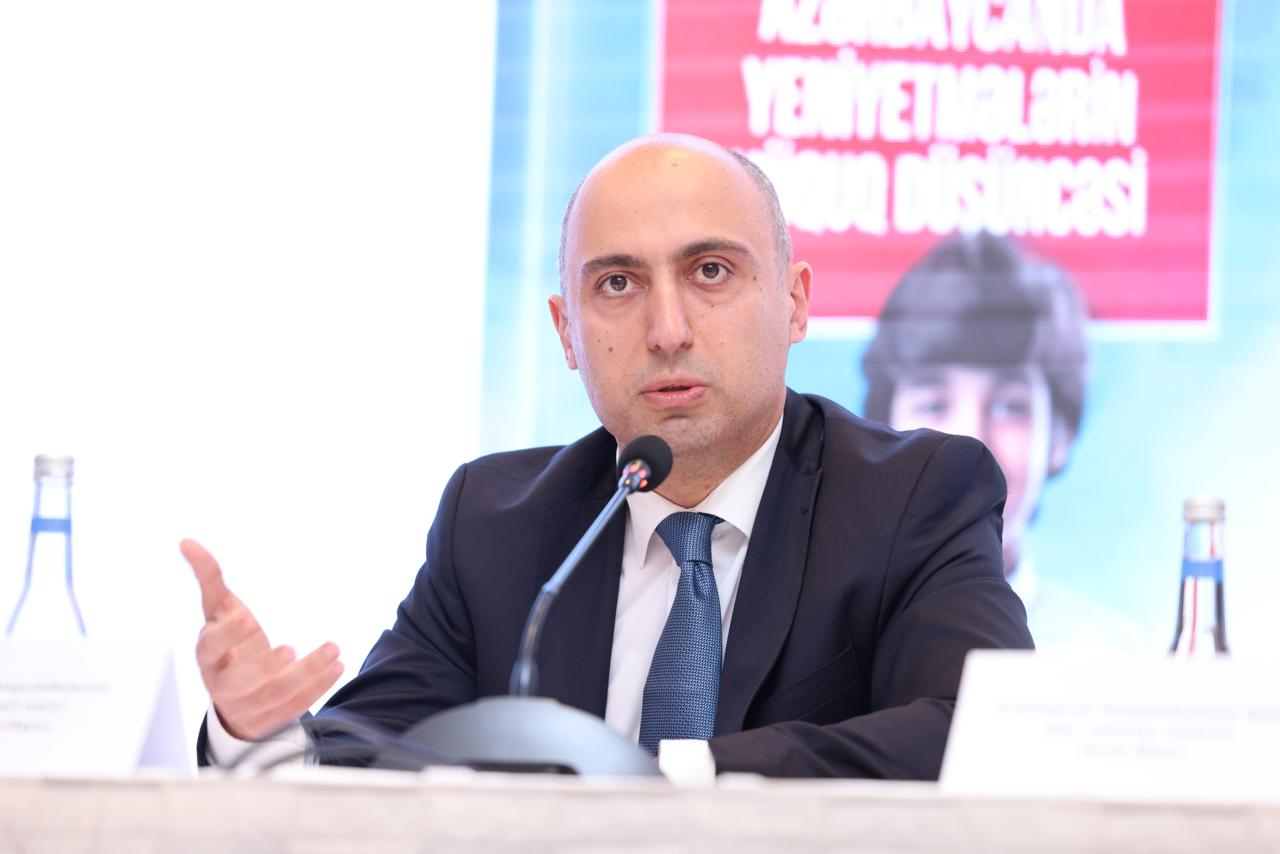 Şagird şeiri əzbər bilməlidir, yoxsa düşündüyünü ifadə etməlidir? – Nazir
