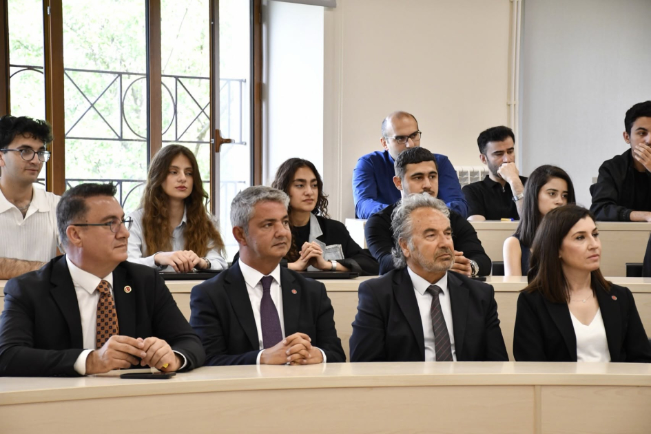 İzmir Yüksək Texnologiya İnstitutunun nümayəndə heyəti Qarabağ Universitetində olub