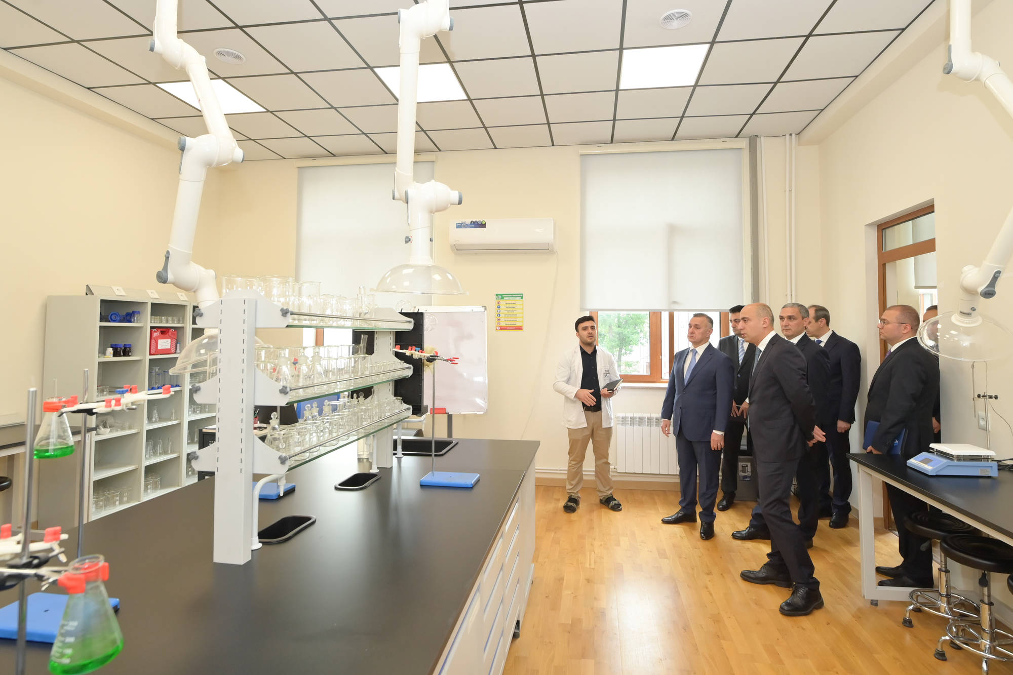 Emin Əmrullayev və Teymur Musayev Qarabağ Universitetinin Klinikasında olublar