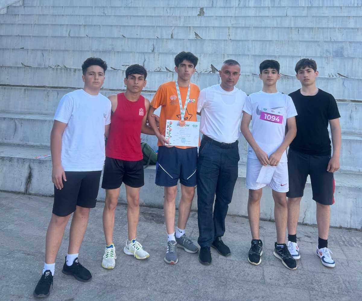 Atletika böyük səbir və iradə tələb edir - Çempionlar yetişdirən astaralı müəllim 