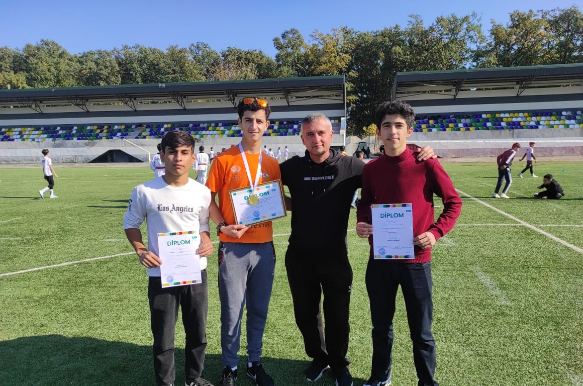 Atletika böyük səbir və iradə tələb edir - Çempionlar yetişdirən astaralı müəllim 