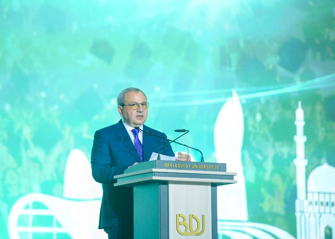 BDU-nun “Məzun günü” tədbiri keçirilib