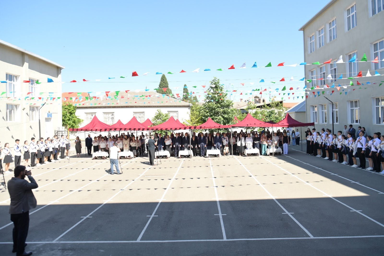Elm və təhsil naziri “Son zəng” tədbirində iştirak edib