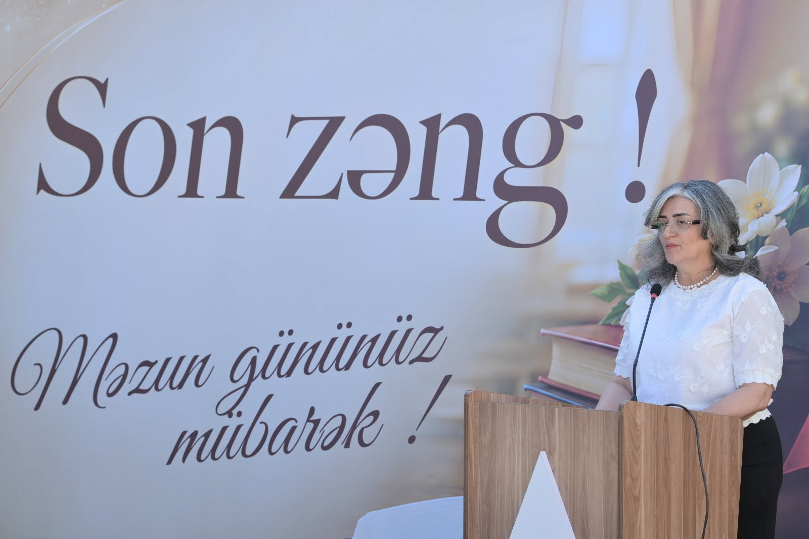 Elm və təhsil naziri “Son zəng” tədbirində iştirak edib