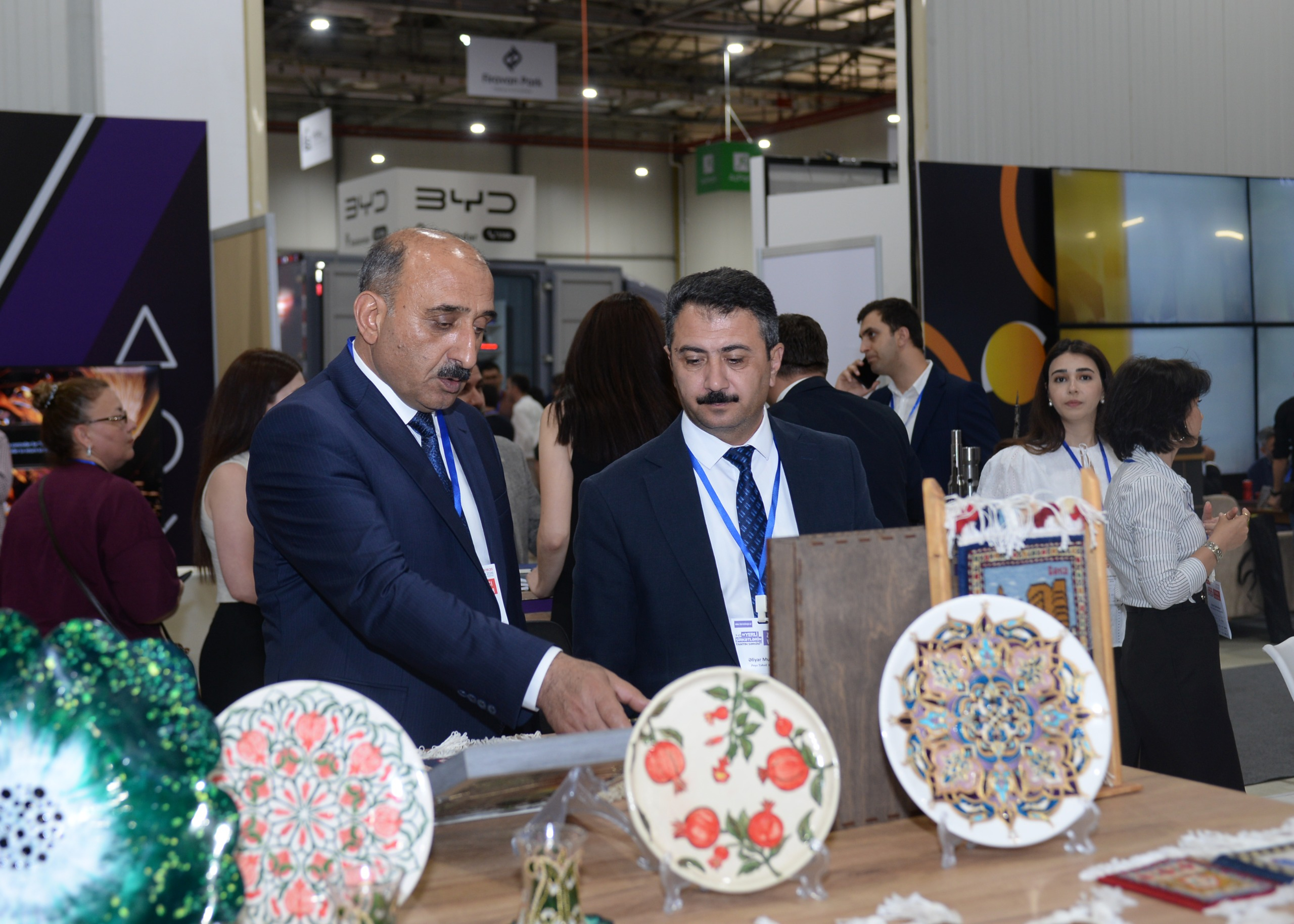 Peşə təhsili müəssisələri öz potensialını sərgidə göstərir