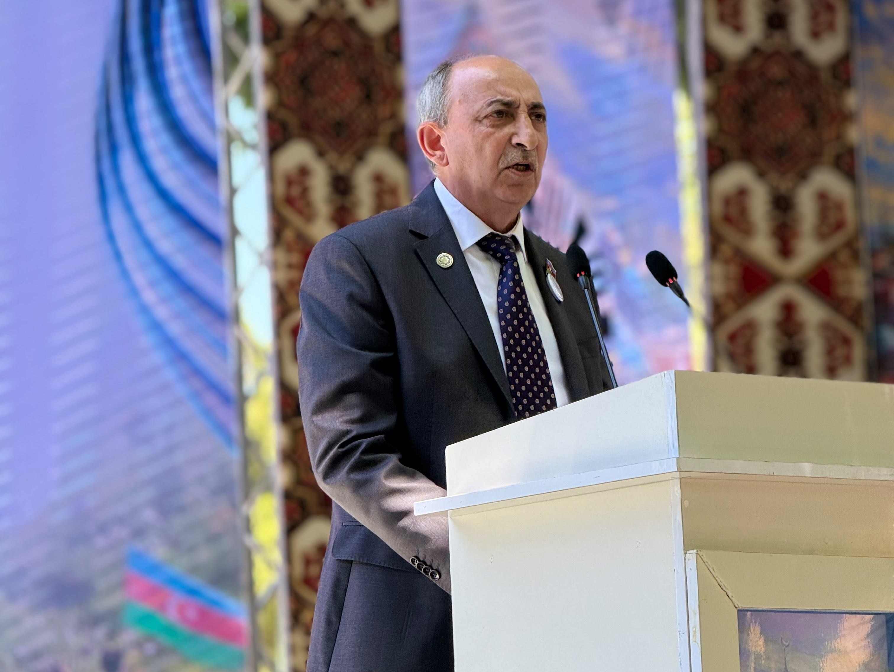 Əziz Ələkbərli: Festival soydaşlarımızın baba yurdlarına qayıdacağına olan qətiyyətin ifadəsidir