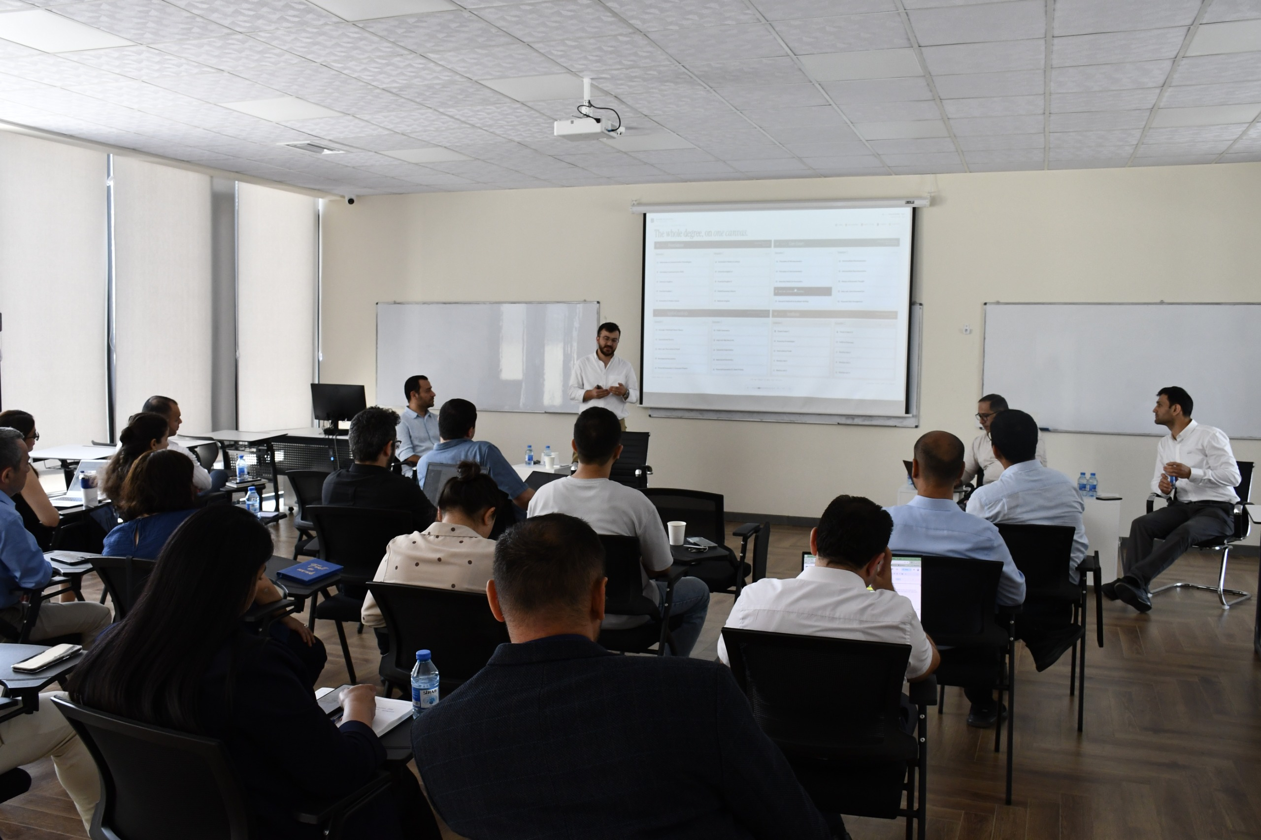 Qarabağ Universitetində Oksford standartlı yeni proqram yaradılıb