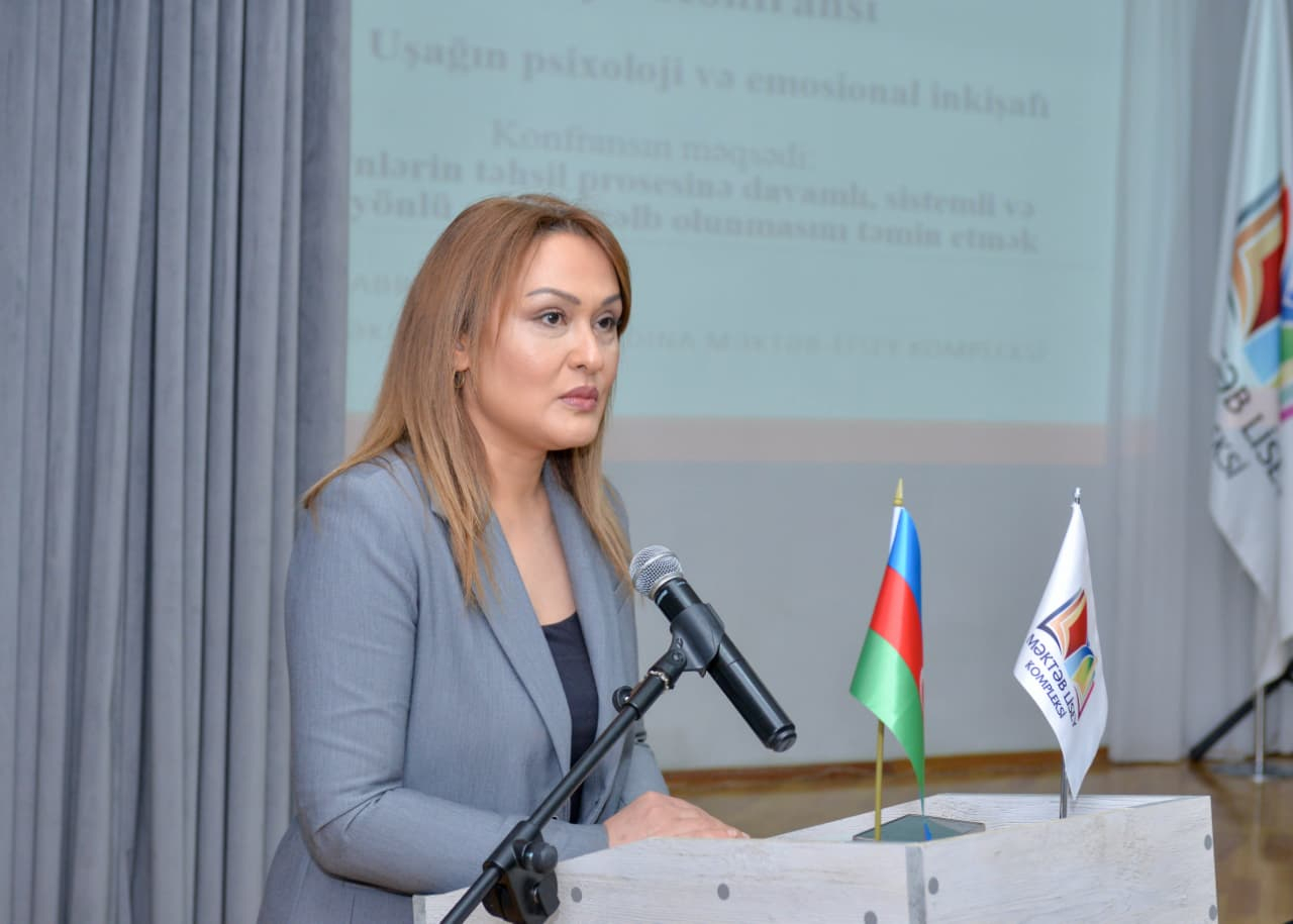 Müəllimləri rəqəmsal mühitlə bağlı məlumatlandırmalıyıq