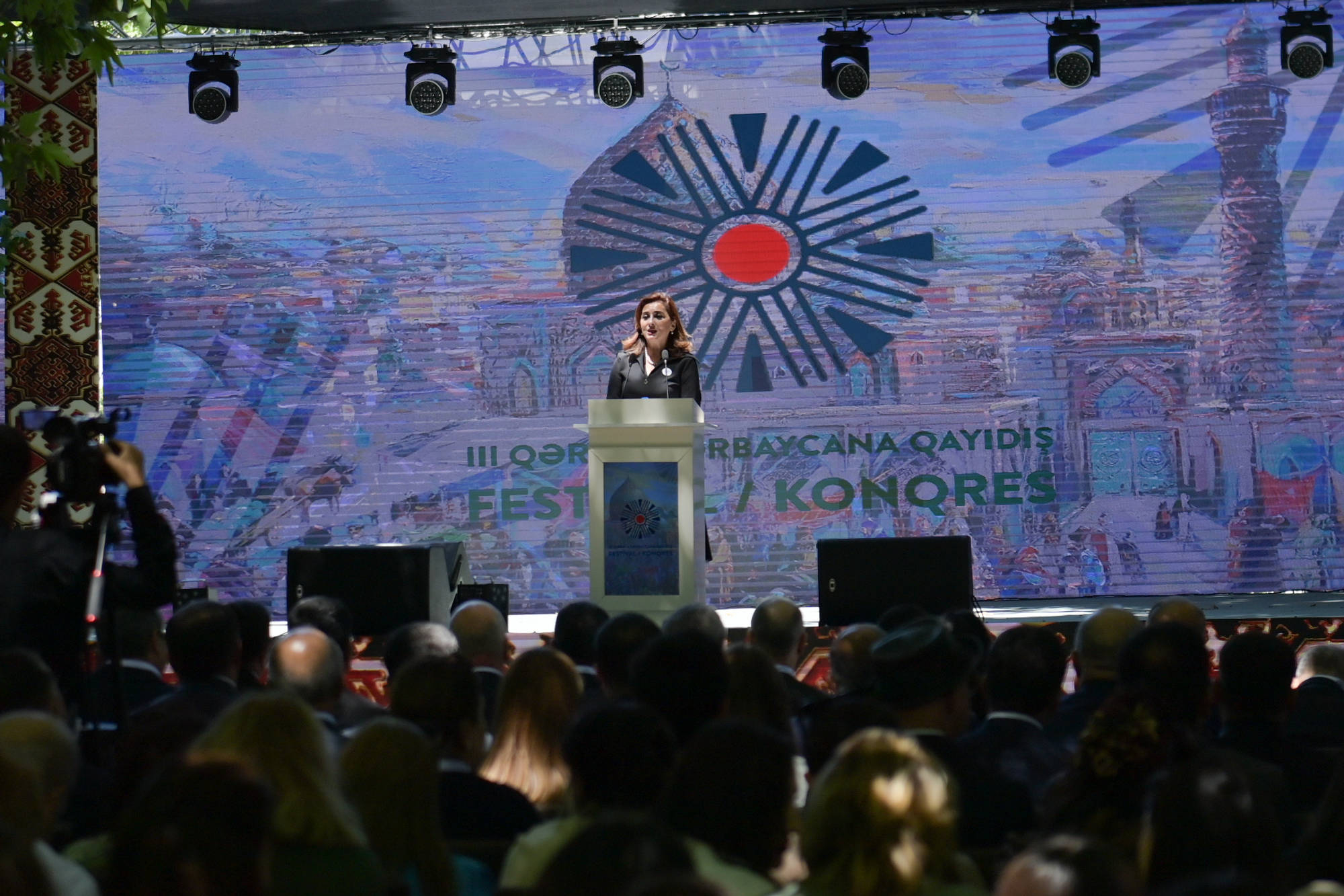 Naxçıvanda “Qərbi Azərbaycana qayıdış” III konqres-festival keçirilir