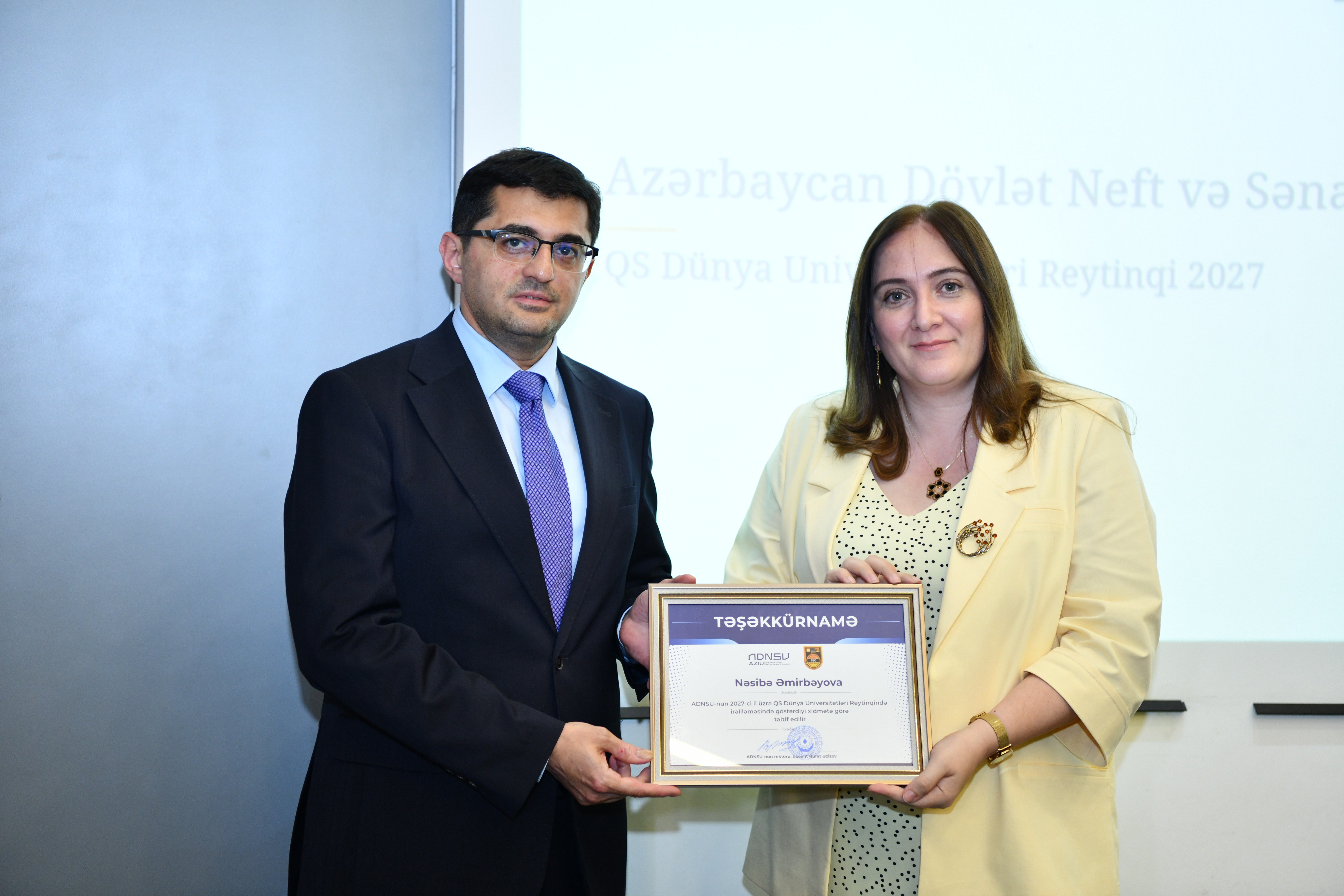 QS reytinqindəki nəticələrinə görə ADNSU əməkdaşları təltif edilib