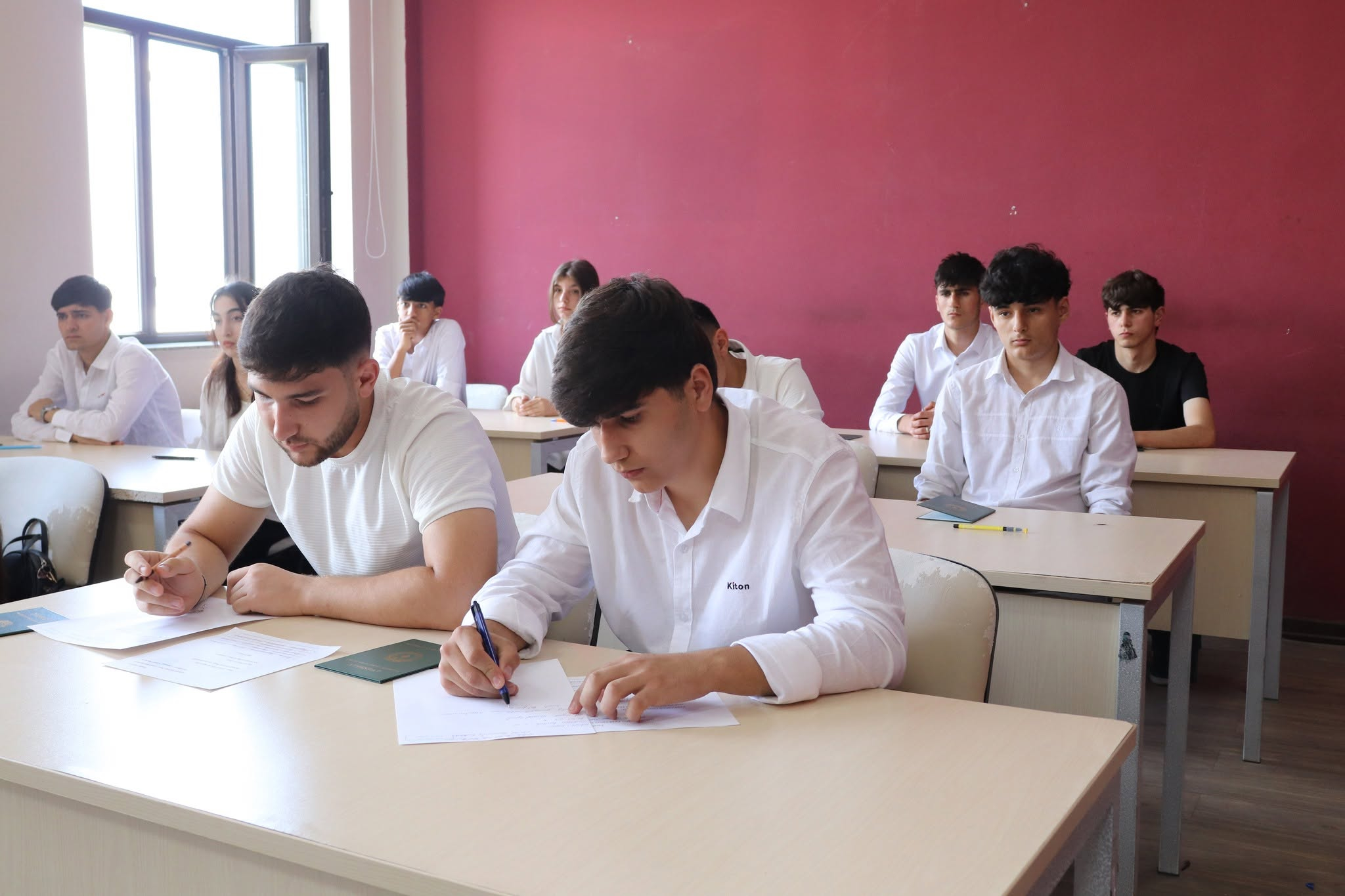 Peşə mərkəzində dövlət buraxılış-ixtisas imtahanları keçirilir