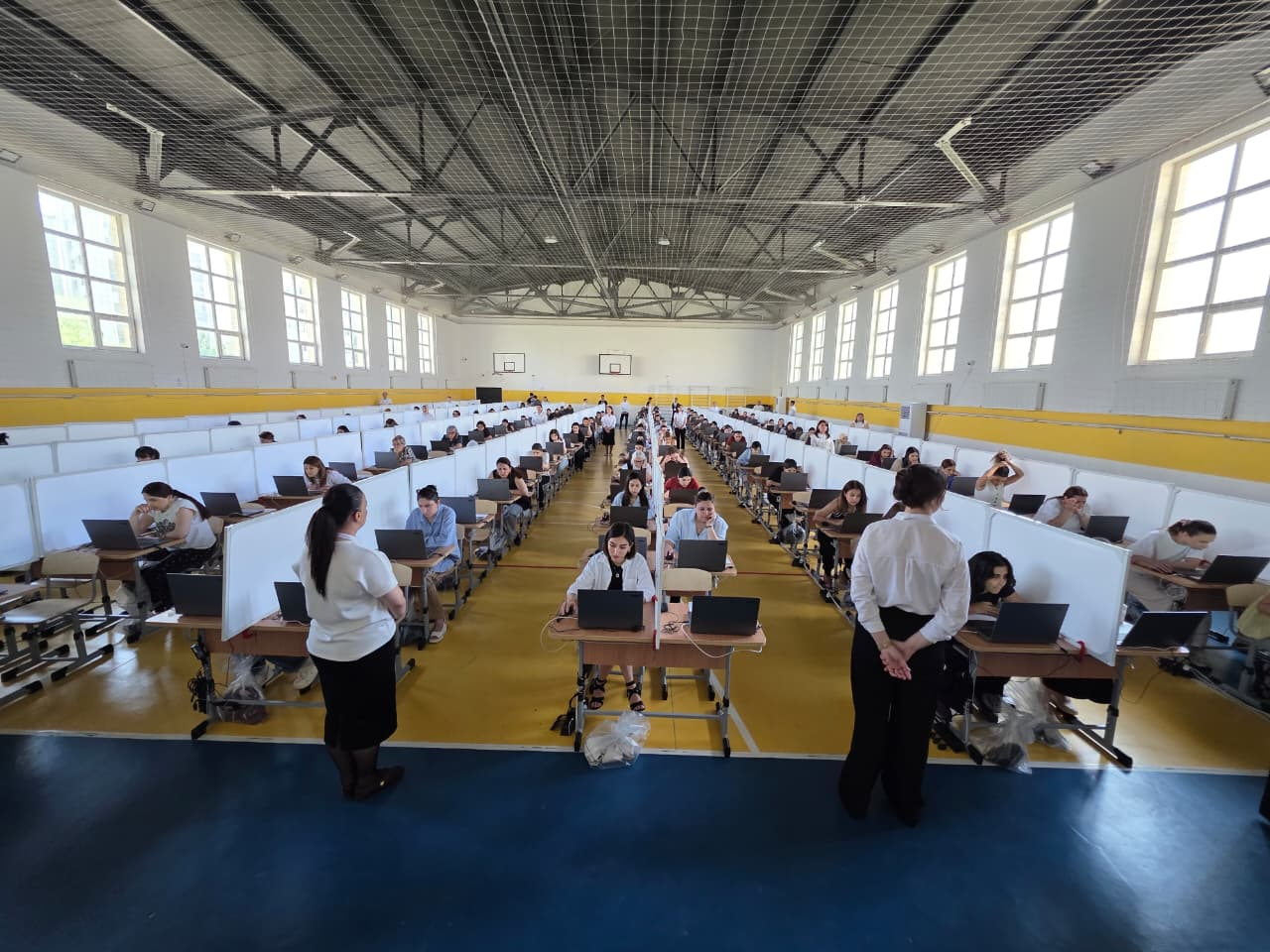 Sertifikasiyaya körpəsi ilə hazırlaşdı - Yüksək nəticə göstərdi 