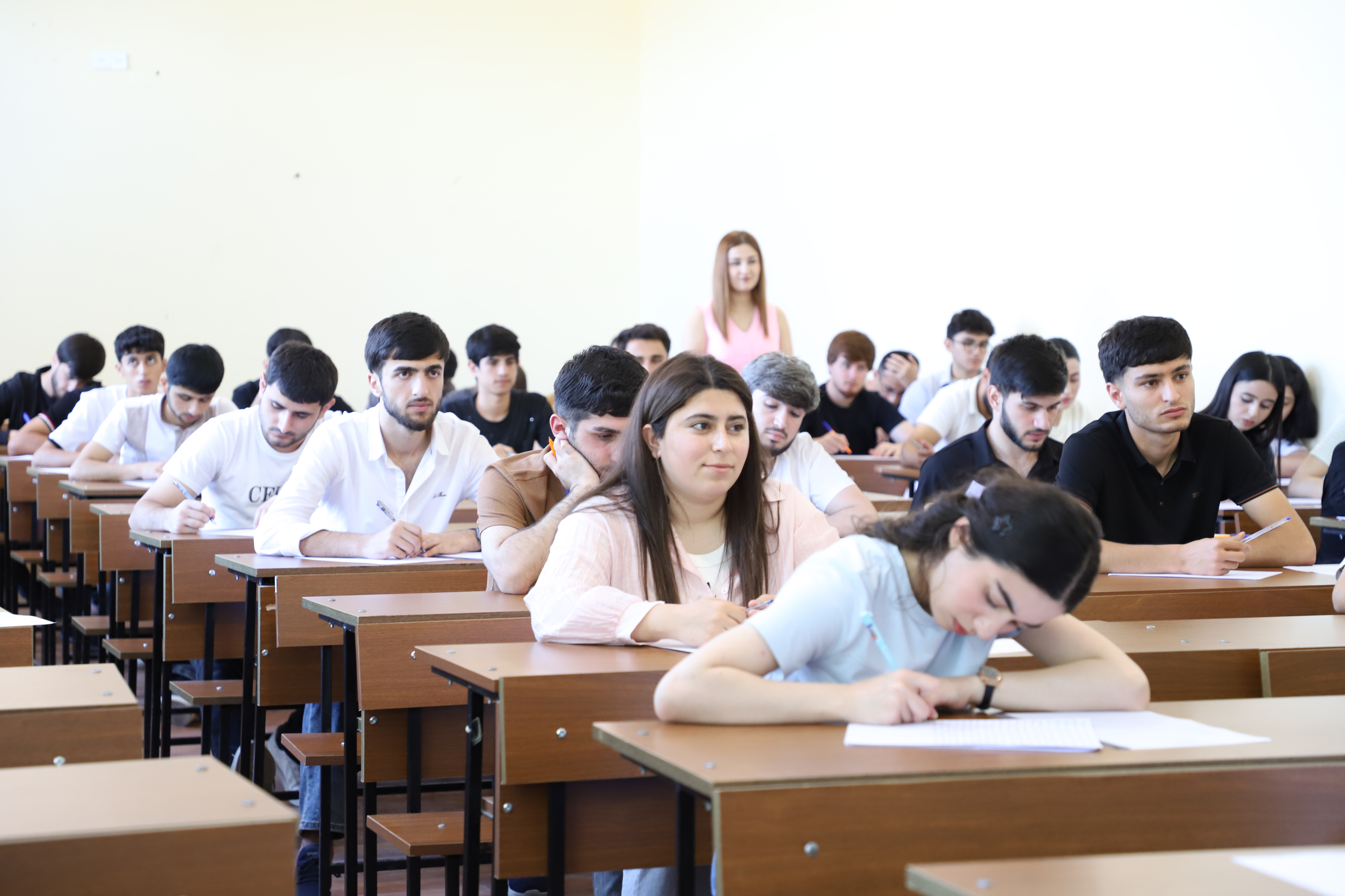 V qrupa maraq yüksək olsa da,  plan yeri azdır - DİM