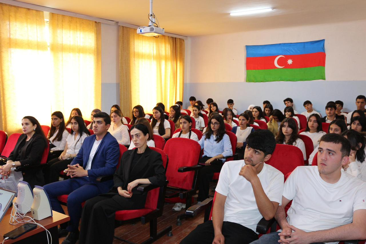 “Təhsilalanların hüquq bələdçisi” layihəsi keçirilib 