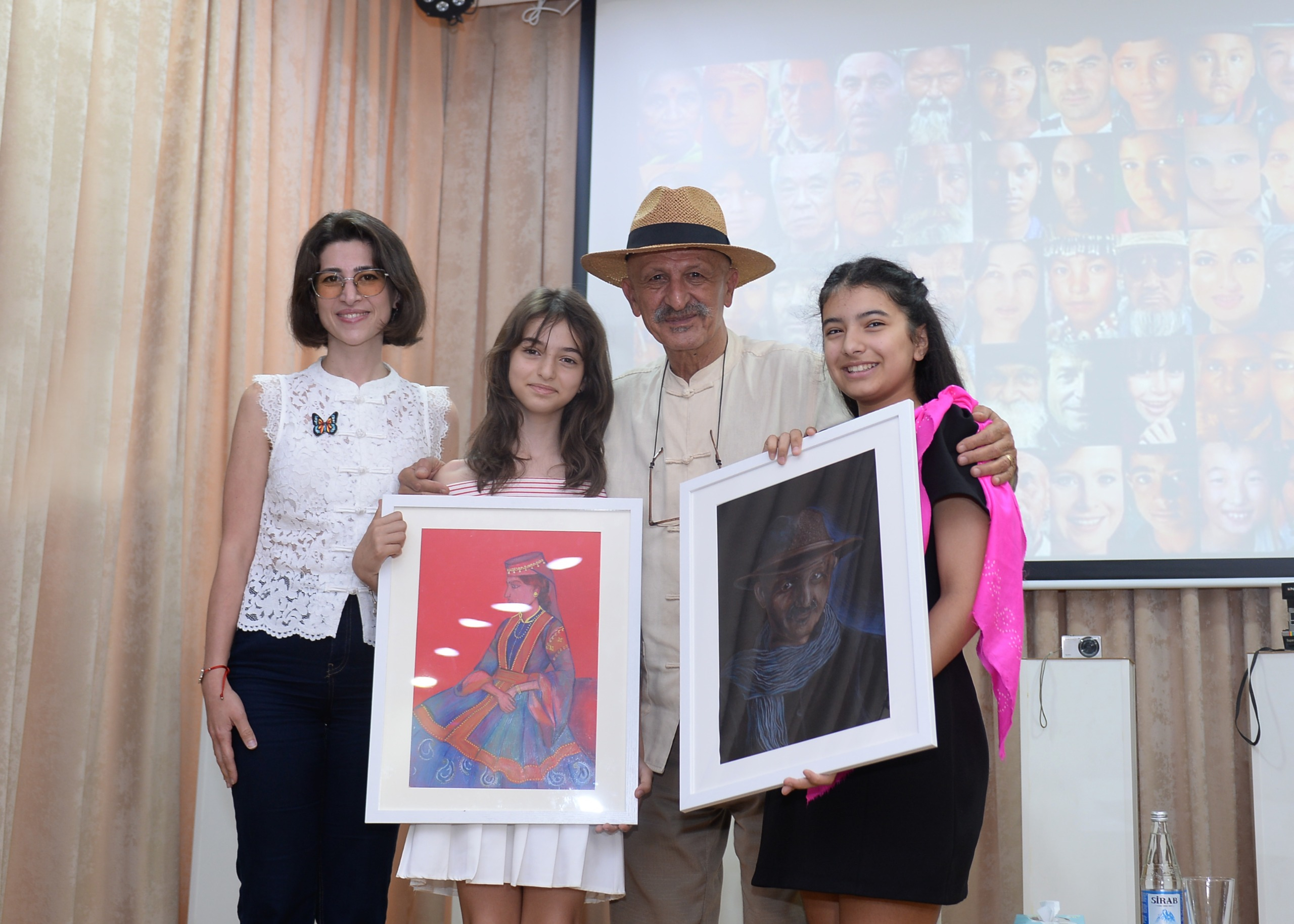 Bir foto, bir hekayə, bir həyat: Reza Deqati məktəbdənkənar təhsil müəssisəsinin qonağı olub