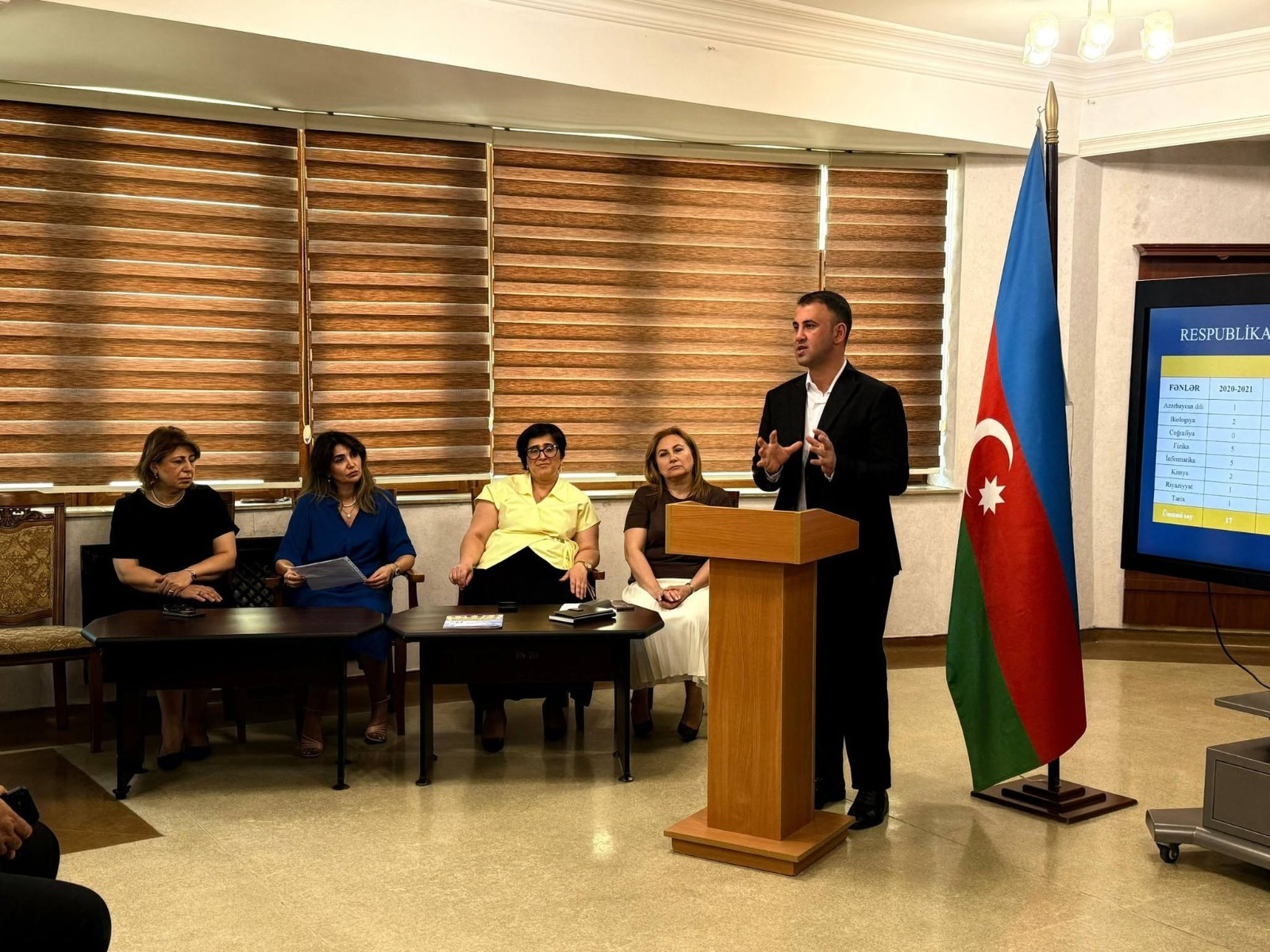 “Məktəblərarası pedaqoji təcrübə mübadiləsi” uğurla davam edir