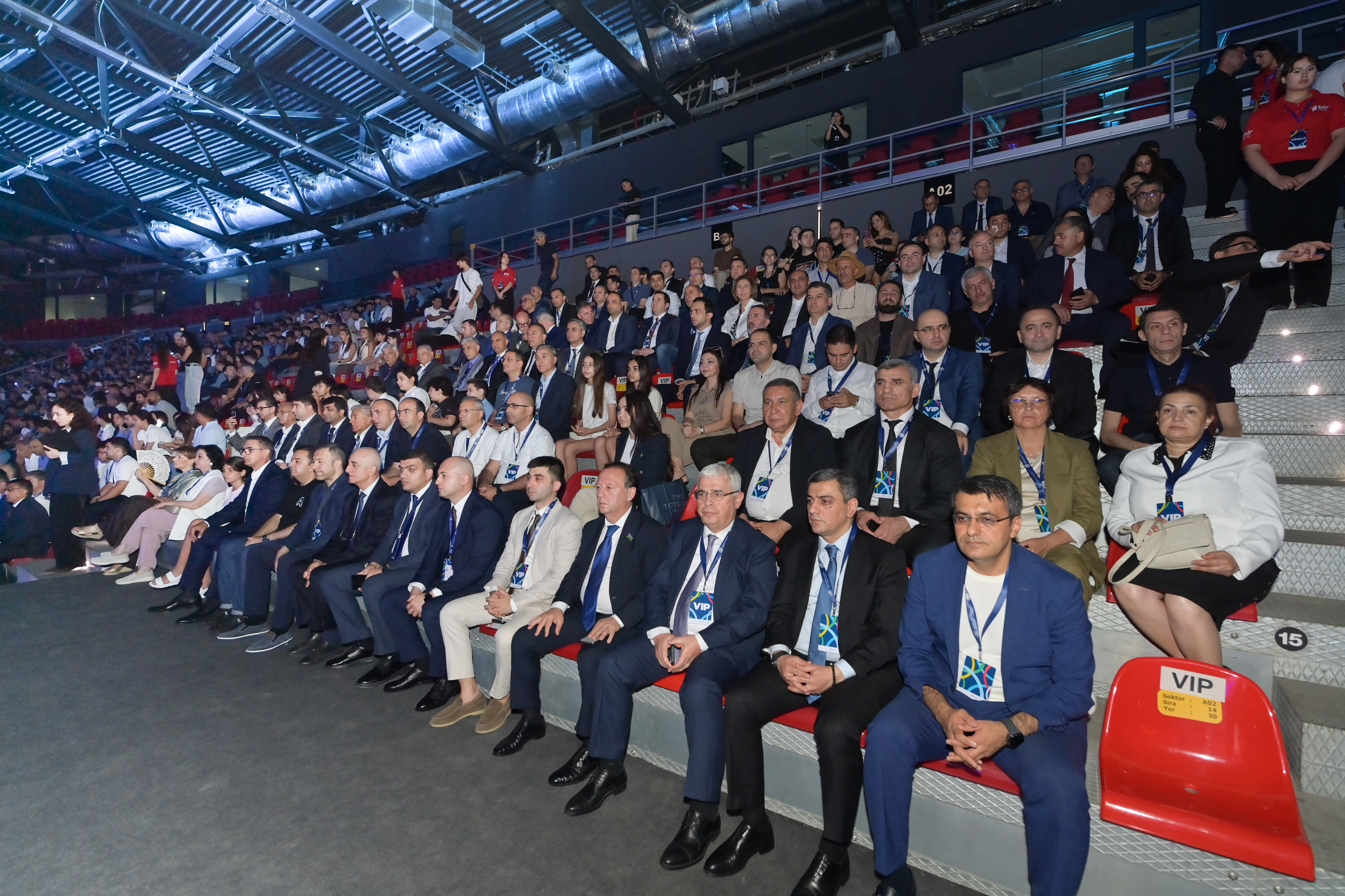 Məktəblilərin Respublika İdman Olimpiadasının açılış mərasimi keçirilib