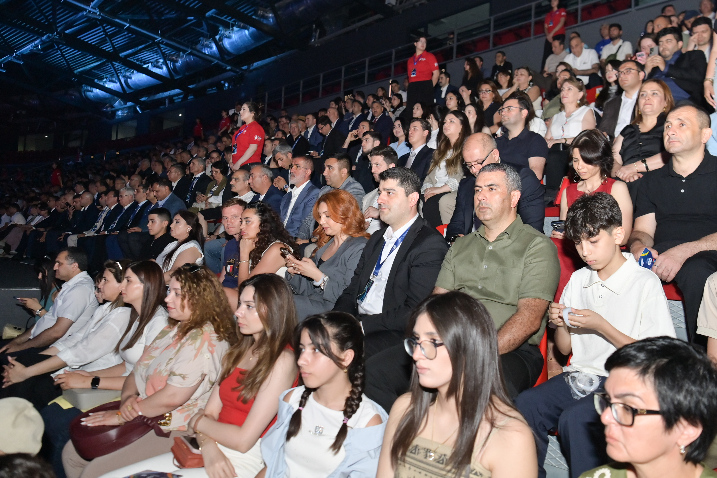 Məktəblilərin Respublika İdman Olimpiadasının açılış mərasimi keçirilib