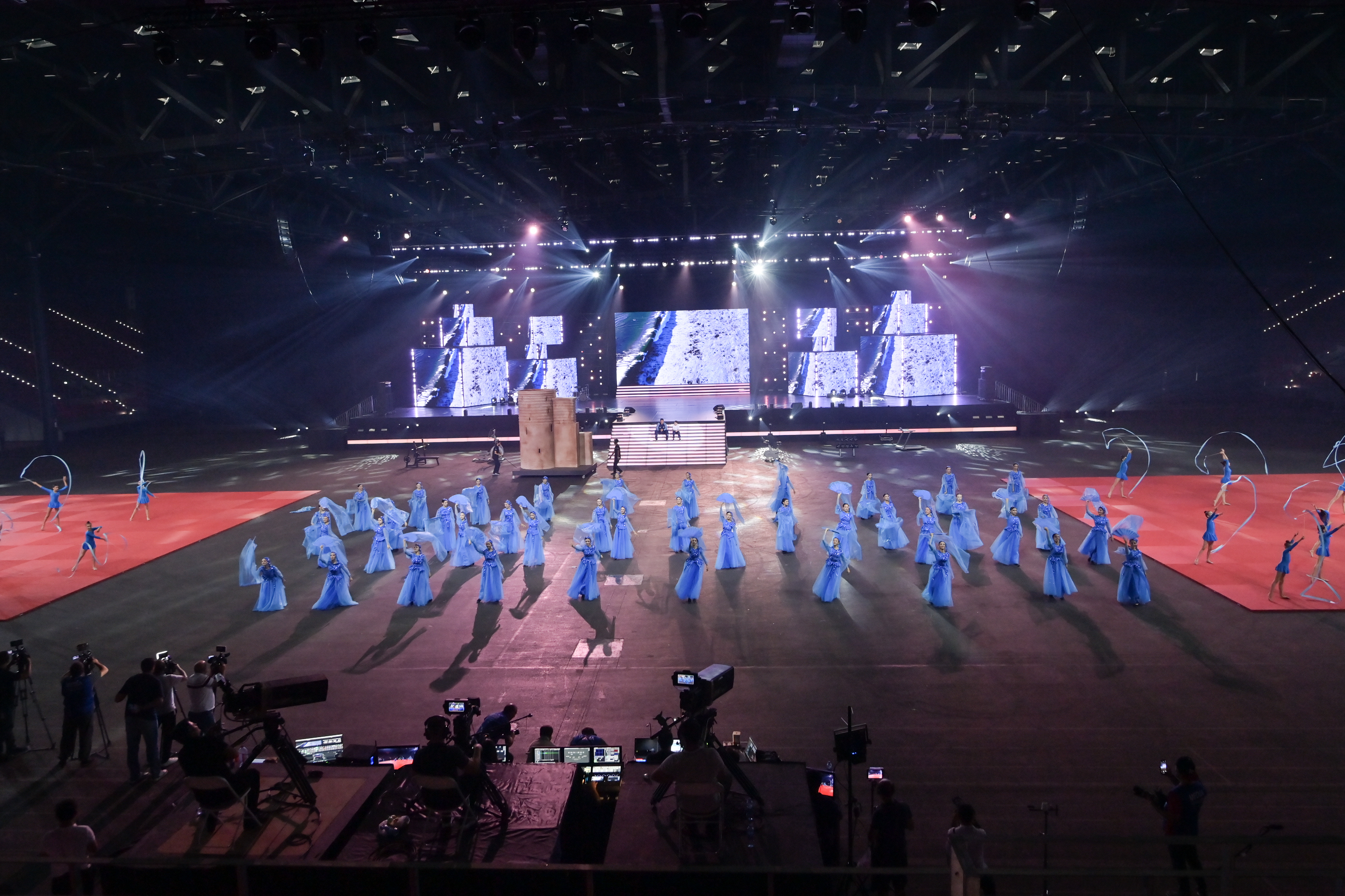 Məktəblilərin Respublika İdman Olimpiadasının açılış mərasimi keçirilib